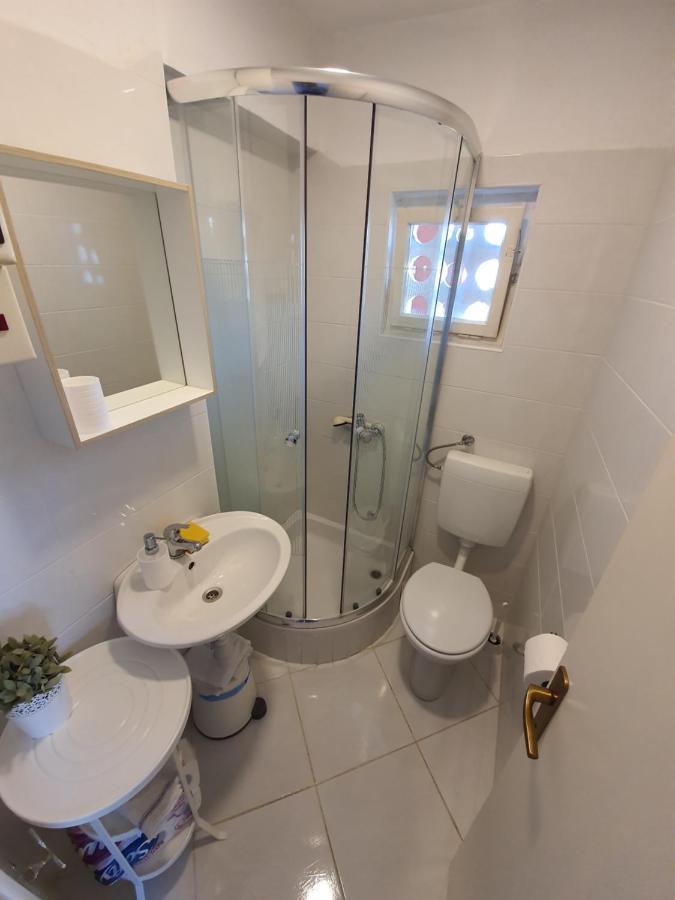 Apartmani Kosuljandic 茨里克韦尼察 外观 照片